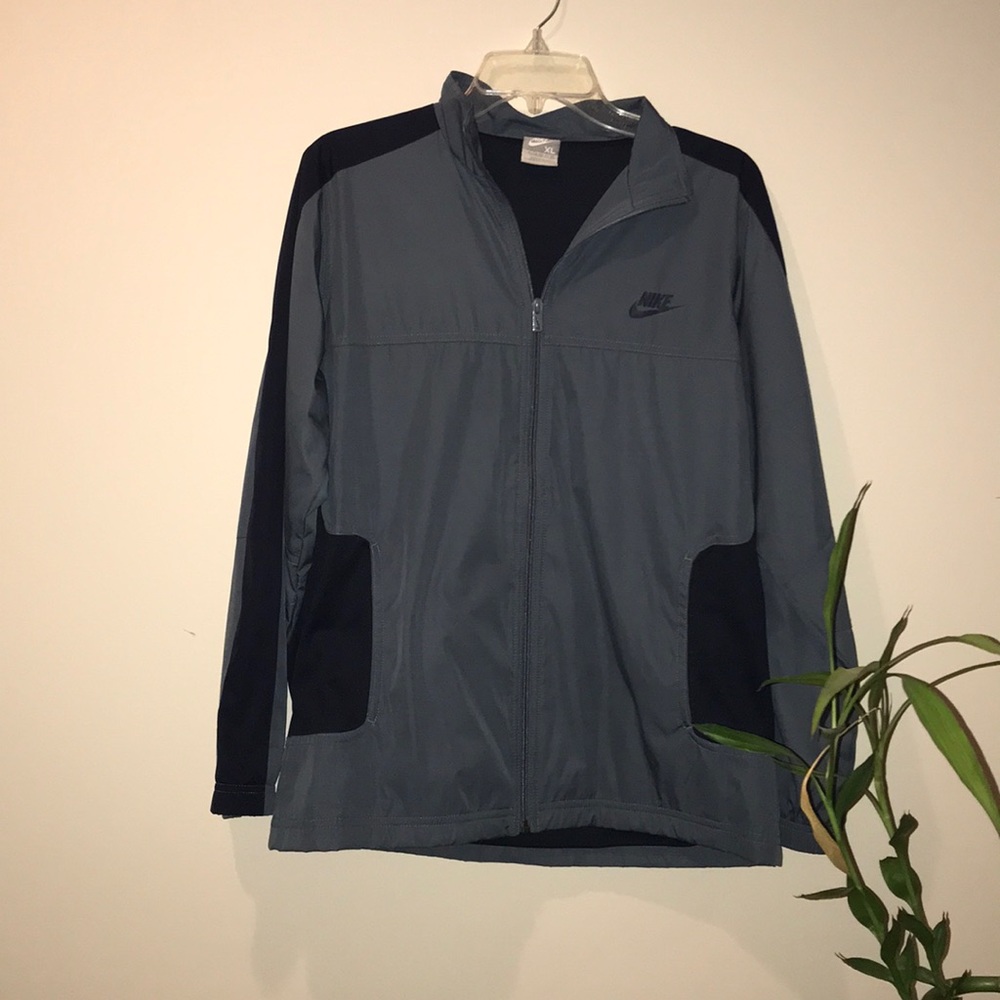 Nike windbreaker
